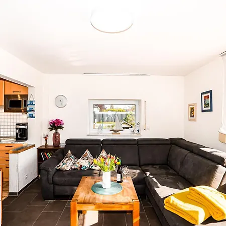 Holiday home Ostseeoase Schenk